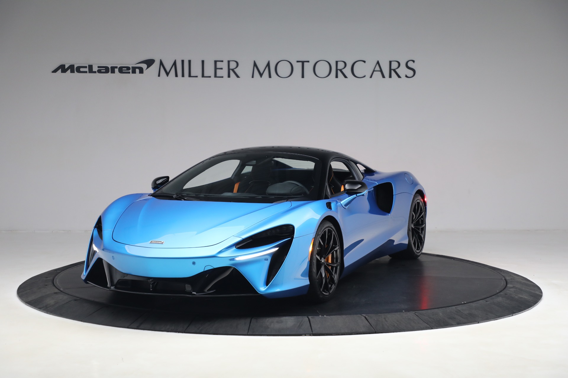 New 2023 McLaren Artura TechLux for sale Call for price at McLaren Greenwich in Greenwich CT 06830 1