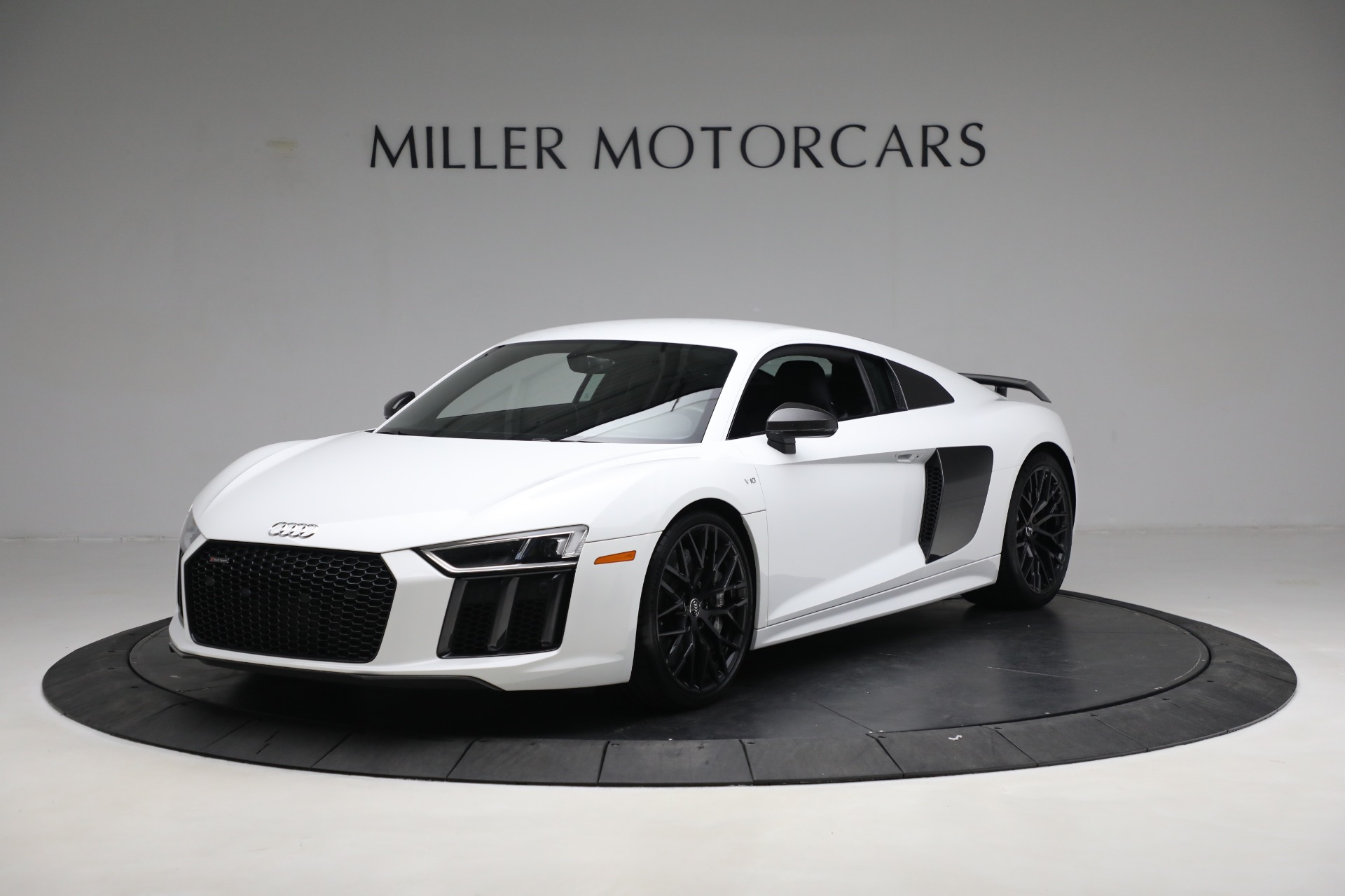 Used 2018 Audi R8 5.2 quattro V10 Plus for sale Sold at McLaren Greenwich in Greenwich CT 06830 1