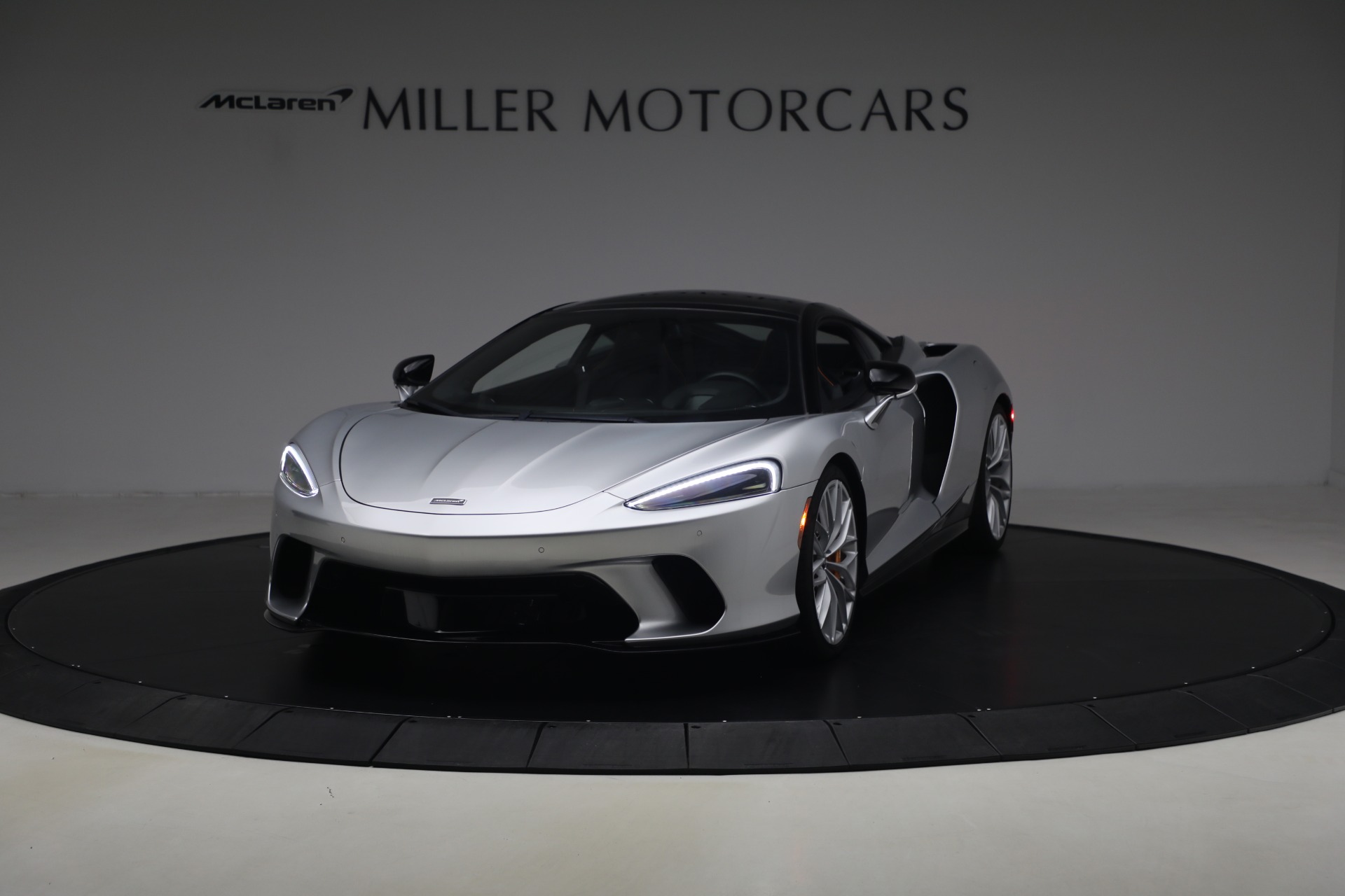 Used 2023 McLaren GT Luxe for sale $179,900 at McLaren Greenwich in Greenwich CT 06830 1