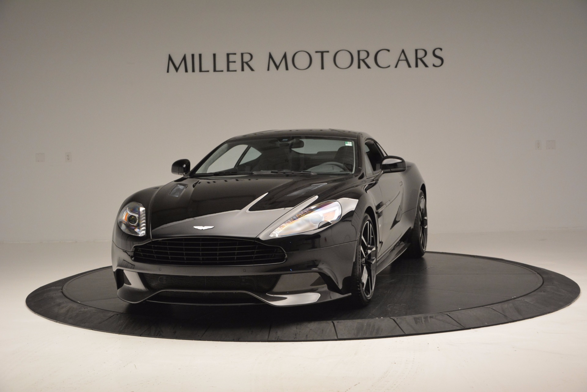 Used 2017 Aston Martin Vanquish Coupe for sale Sold at McLaren Greenwich in Greenwich CT 06830 1