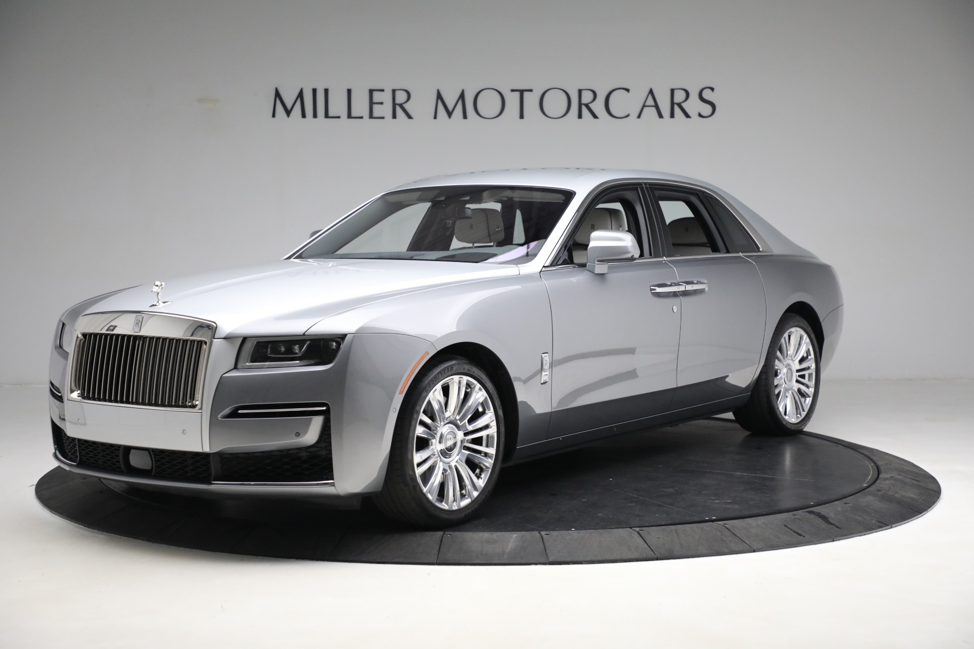 Used 2022 Rolls-Royce Ghost for sale $365,900 at McLaren Greenwich in Greenwich CT 06830 1
