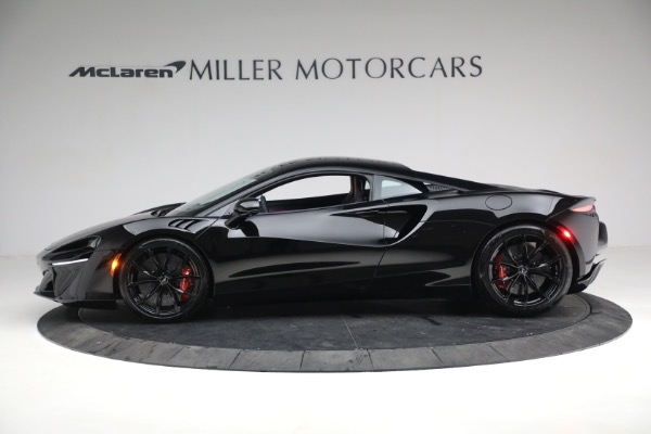 New 2023 McLaren Artura TechLux for sale $274,210 at McLaren Greenwich in Greenwich CT 06830 3