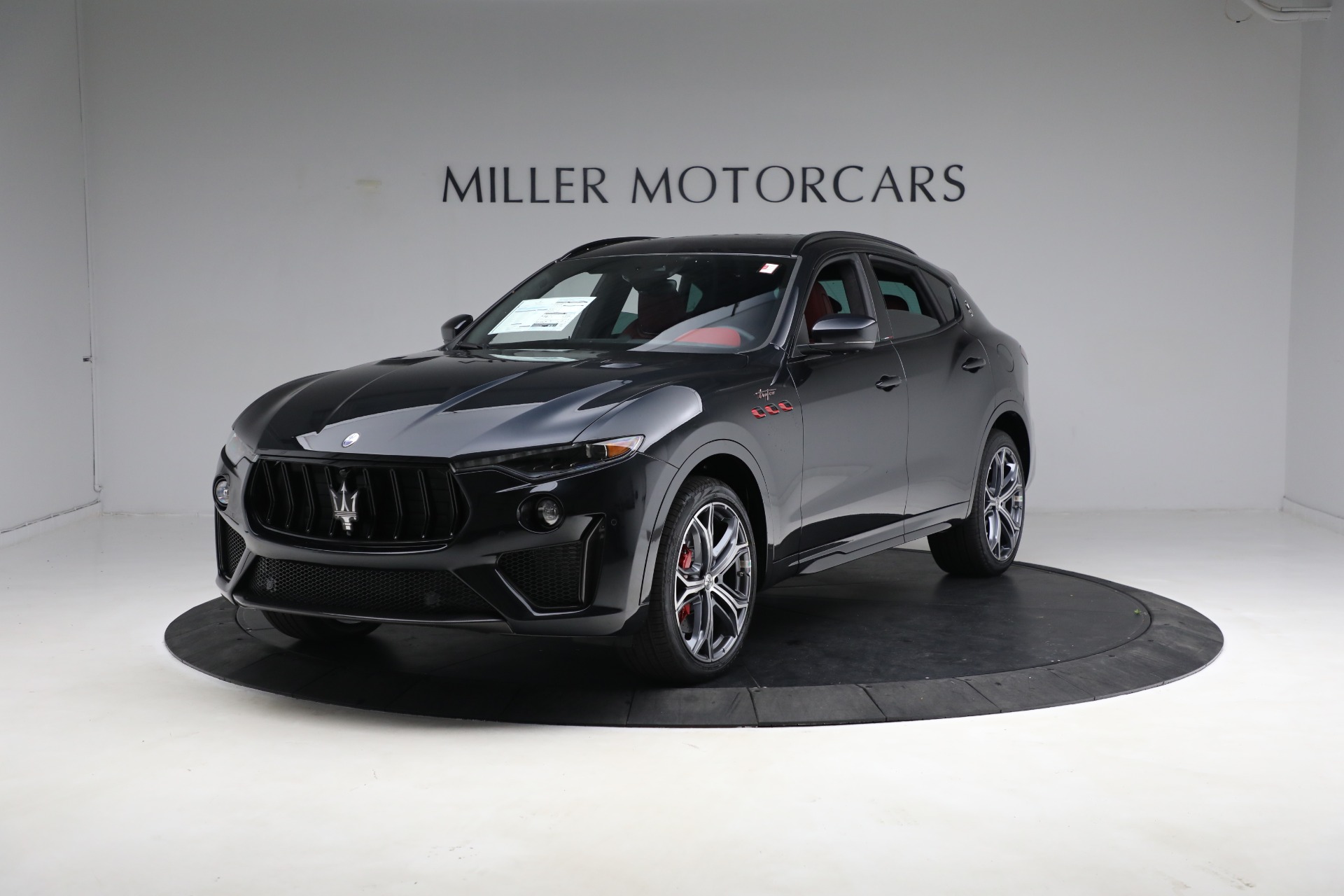 New 2023 Maserati Levante Trofeo for sale $170,866 at McLaren Greenwich in Greenwich CT 06830 1