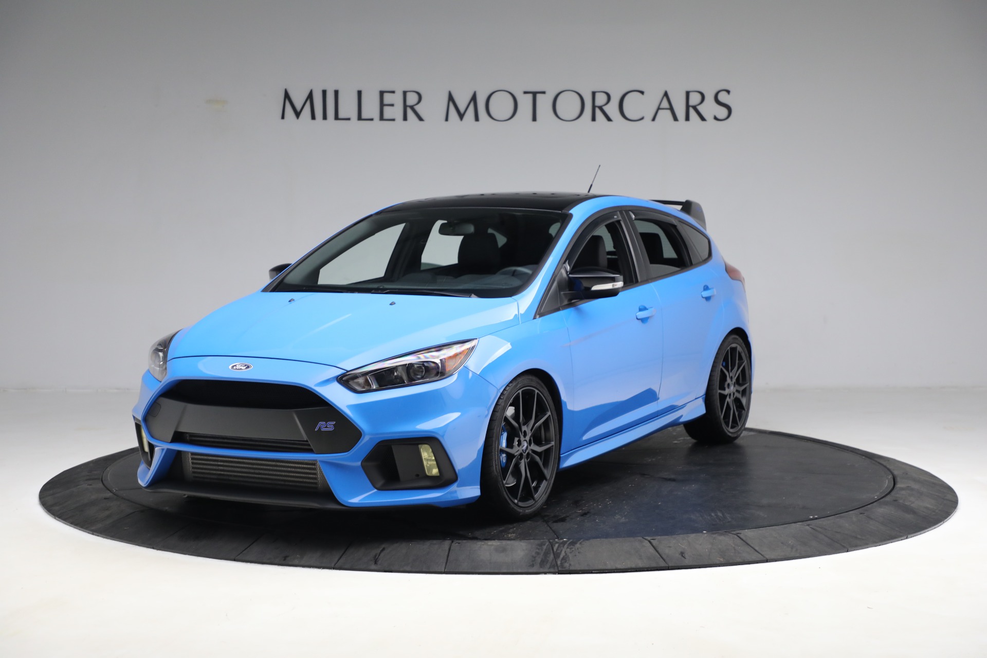 Used 2018 Ford Focus RS for sale Sold at McLaren Greenwich in Greenwich CT 06830 1