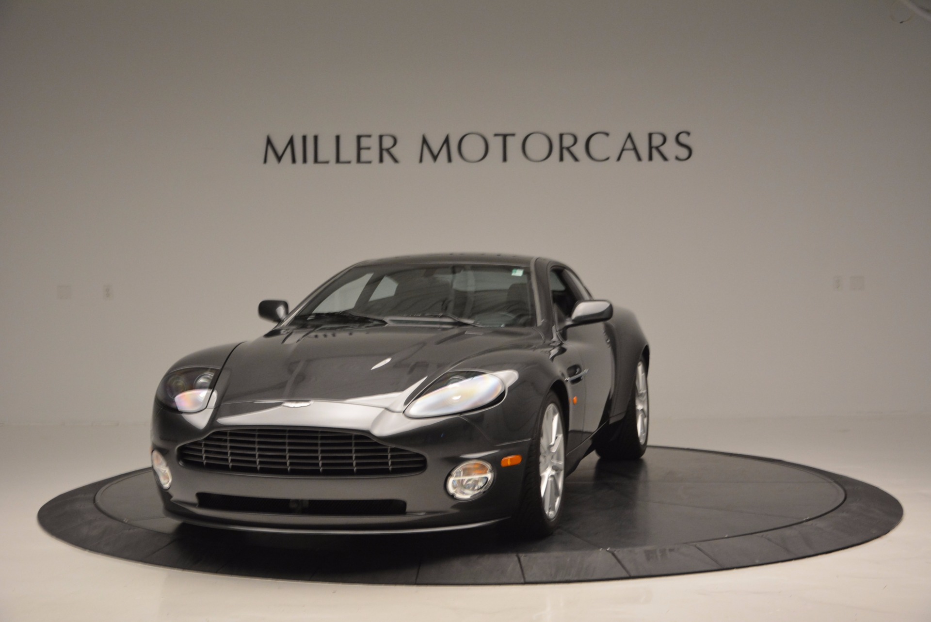 Used 2005 Aston Martin V12 Vanquish S for sale Sold at McLaren Greenwich in Greenwich CT 06830 1