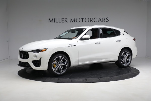 New 2023 Maserati Levante Modena for sale $110,585 at McLaren Greenwich in Greenwich CT 06830 2