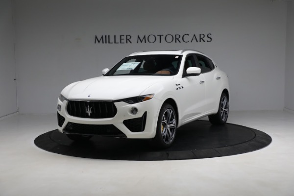 New 2023 Maserati Levante Modena for sale $110,585 at McLaren Greenwich in Greenwich CT 06830 1