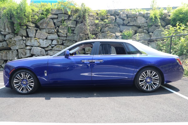 Used 2022 Rolls-Royce Ghost EWB for sale Sold at McLaren Greenwich in Greenwich CT 06830 3