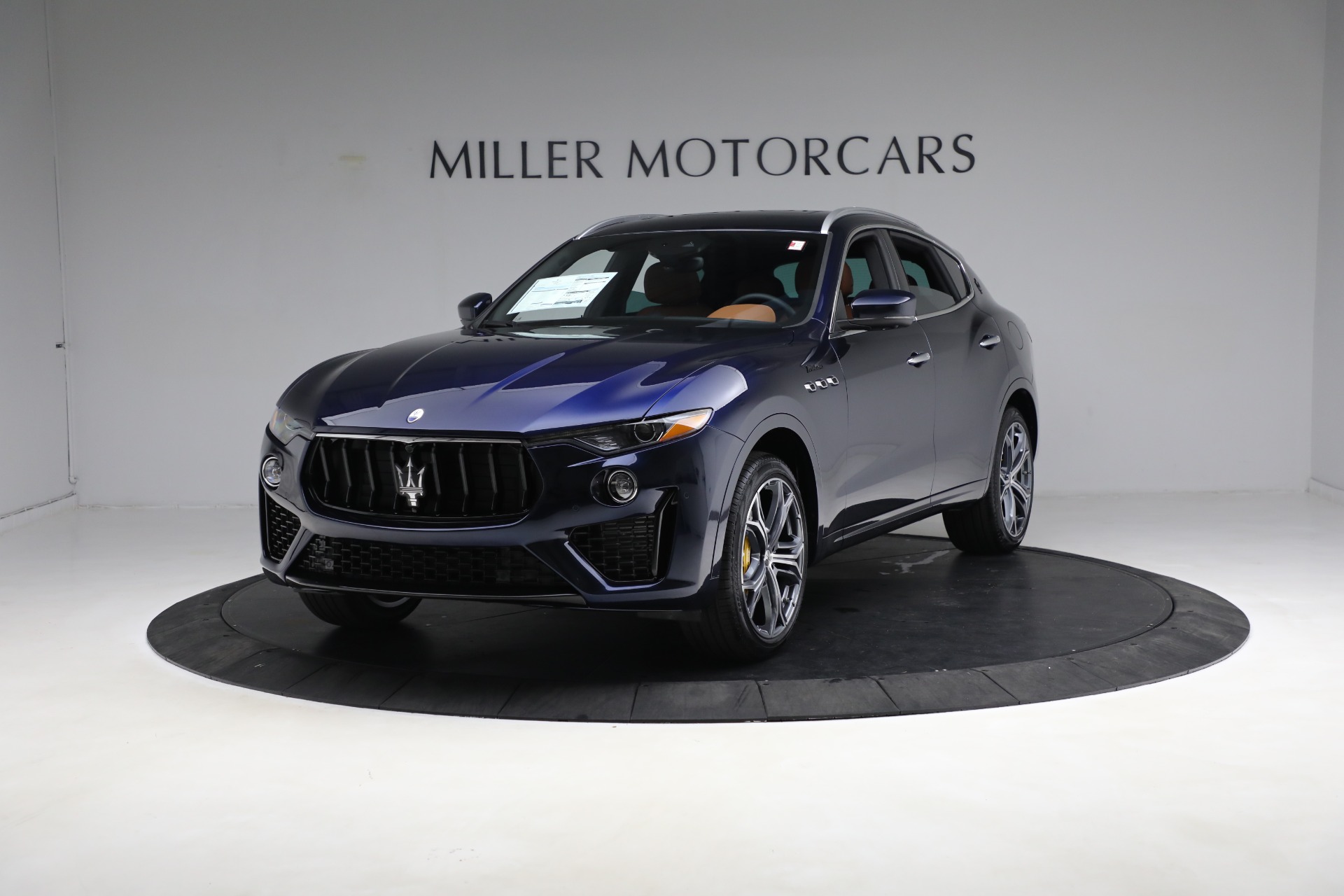 New 2023 Maserati Levante Modena for sale $113,282 at McLaren Greenwich in Greenwich CT 06830 1