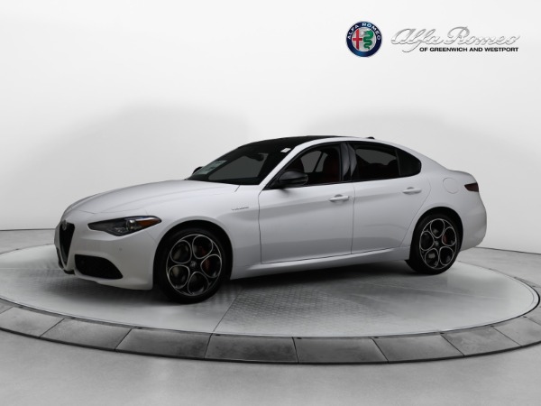 New 2023 Alfa Romeo Giulia Veloce for sale $53,085 at McLaren Greenwich in Greenwich CT 06830 3