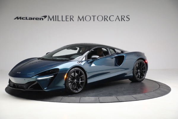 New 2023 McLaren Artura TechLux for sale $263,525 at McLaren Greenwich in Greenwich CT 06830 2