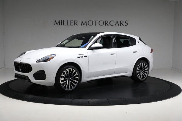 New 2023 Maserati Grecale Modena for sale Sold at McLaren Greenwich in Greenwich CT 06830 3