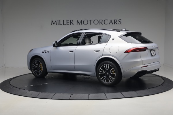 Used 2023 Maserati Grecale Modena for sale $44,900 at McLaren Greenwich in Greenwich CT 06830 4