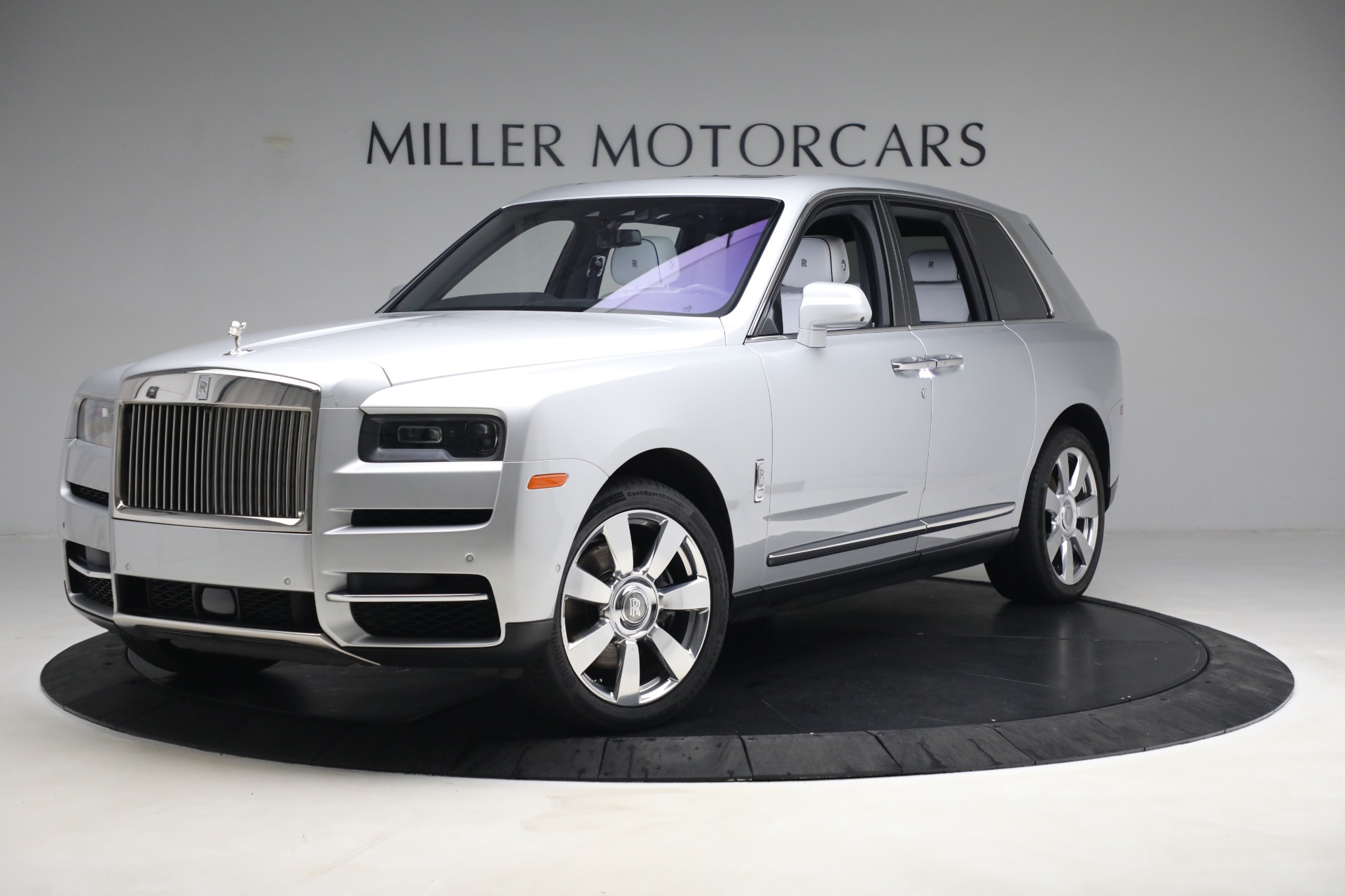 Used 2020 Rolls-Royce Cullinan for sale $305,900 at McLaren Greenwich in Greenwich CT 06830 1