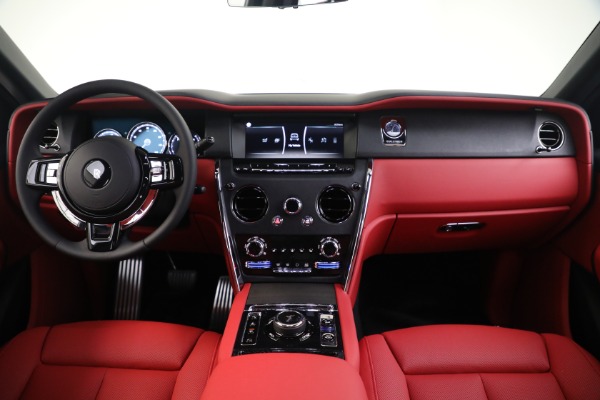 New 2023 Rolls-Royce Cullinan for sale $414,050 at McLaren Greenwich in Greenwich CT 06830 4