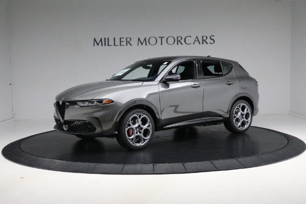 Used 2024 Alfa Romeo Tonale Hybrid Veloce for sale $28,900 at McLaren Greenwich in Greenwich CT 06830 4