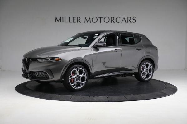 New 2024 Alfa Romeo Tonale Veloce for sale $55,300 at McLaren Greenwich in Greenwich CT 06830 3