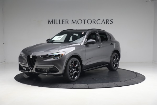 New 2024 Alfa Romeo Stelvio Veloce for sale $58,455 at McLaren Greenwich in Greenwich CT 06830 2