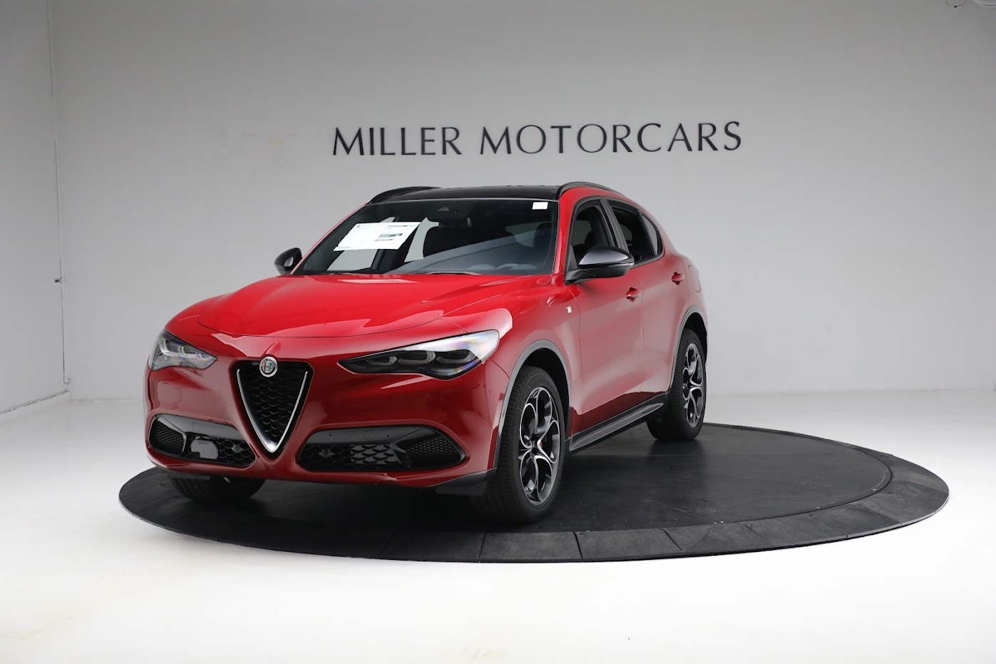 New 2024 Alfa Romeo Stelvio Ti for sale $54,320 at McLaren Greenwich in Greenwich CT 06830 1
