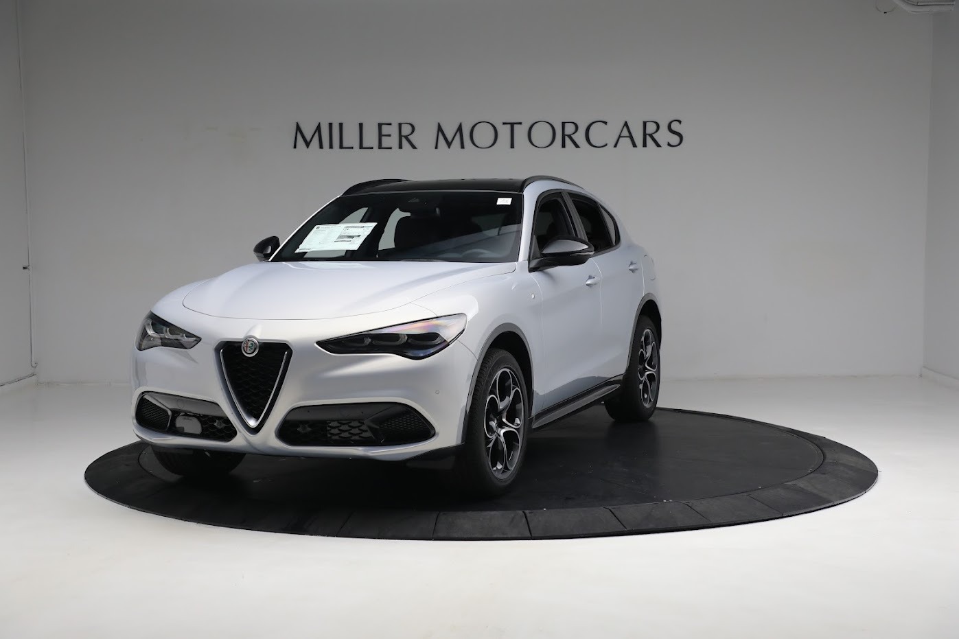 New 2024 Alfa Romeo Stelvio Ti for sale $55,230 at McLaren Greenwich in Greenwich CT 06830 1