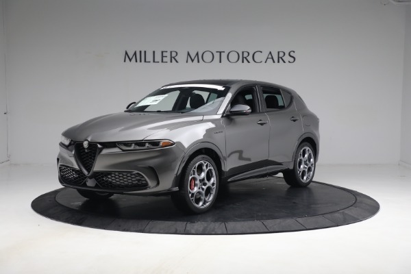 New 2024 Alfa Romeo Tonale Veloce for sale $57,300 at McLaren Greenwich in Greenwich CT 06830 2