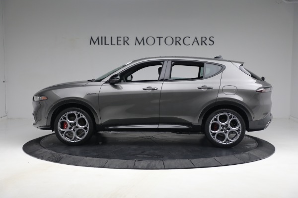 New 2024 Alfa Romeo Tonale Veloce for sale $57,300 at McLaren Greenwich in Greenwich CT 06830 4