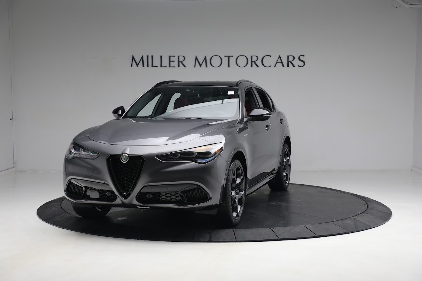 New 2024 Alfa Romeo Stelvio Veloce for sale $59,205 at McLaren Greenwich in Greenwich CT 06830 1