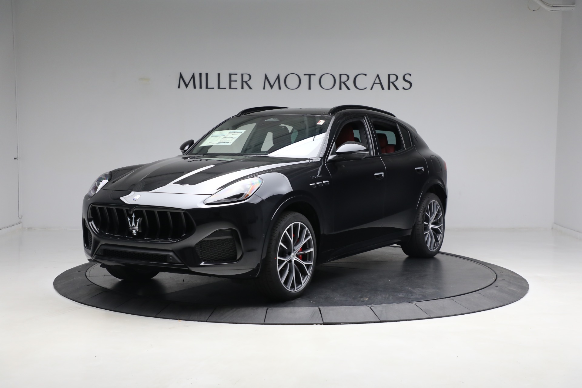 New 2023 Maserati Grecale Modena for sale $92,961 at McLaren Greenwich in Greenwich CT 06830 1