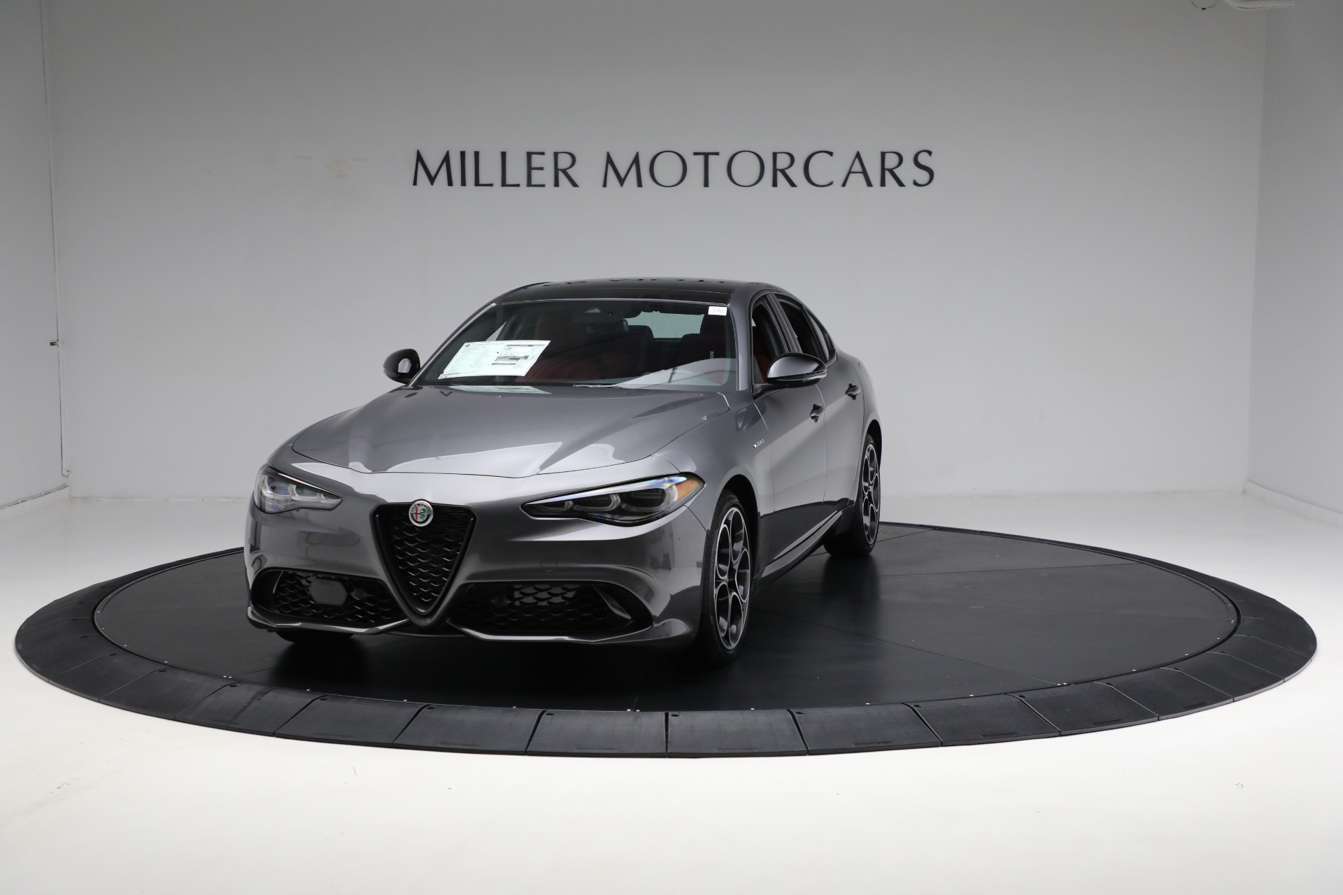 New 2024 Alfa Romeo Giulia Veloce for sale $56,050 at McLaren Greenwich in Greenwich CT 06830 1