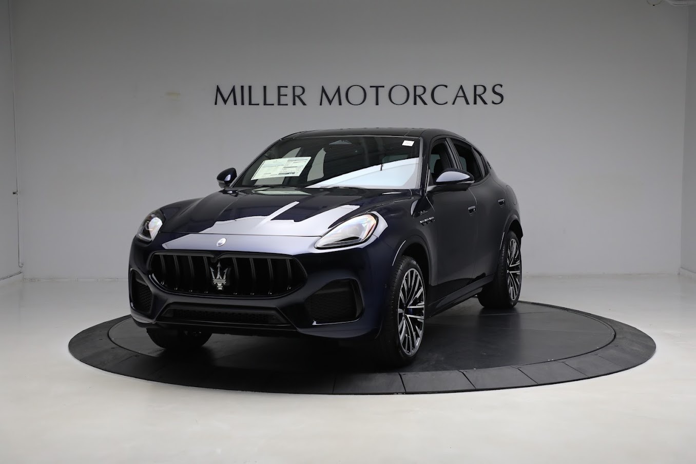 New 2023 Maserati Grecale Modena for sale $94,101 at McLaren Greenwich in Greenwich CT 06830 1