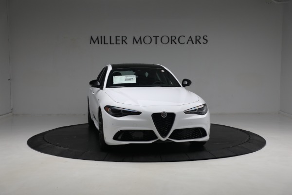 New 2024 Alfa Romeo Giulia Veloce for sale $53,940 at McLaren Greenwich in Greenwich CT 06830 3