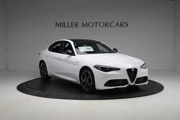 New 2024 Alfa Romeo Giulia Veloce for sale $53,940 at McLaren Greenwich in Greenwich CT 06830 4