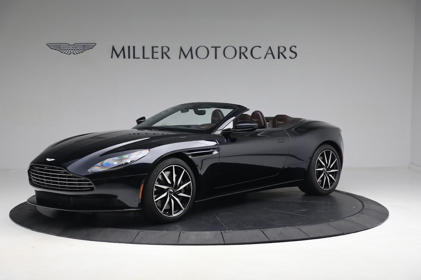 Used 2020 Aston Martin DB11 Volante for sale $148,900 at McLaren Greenwich in Greenwich CT 06830 1