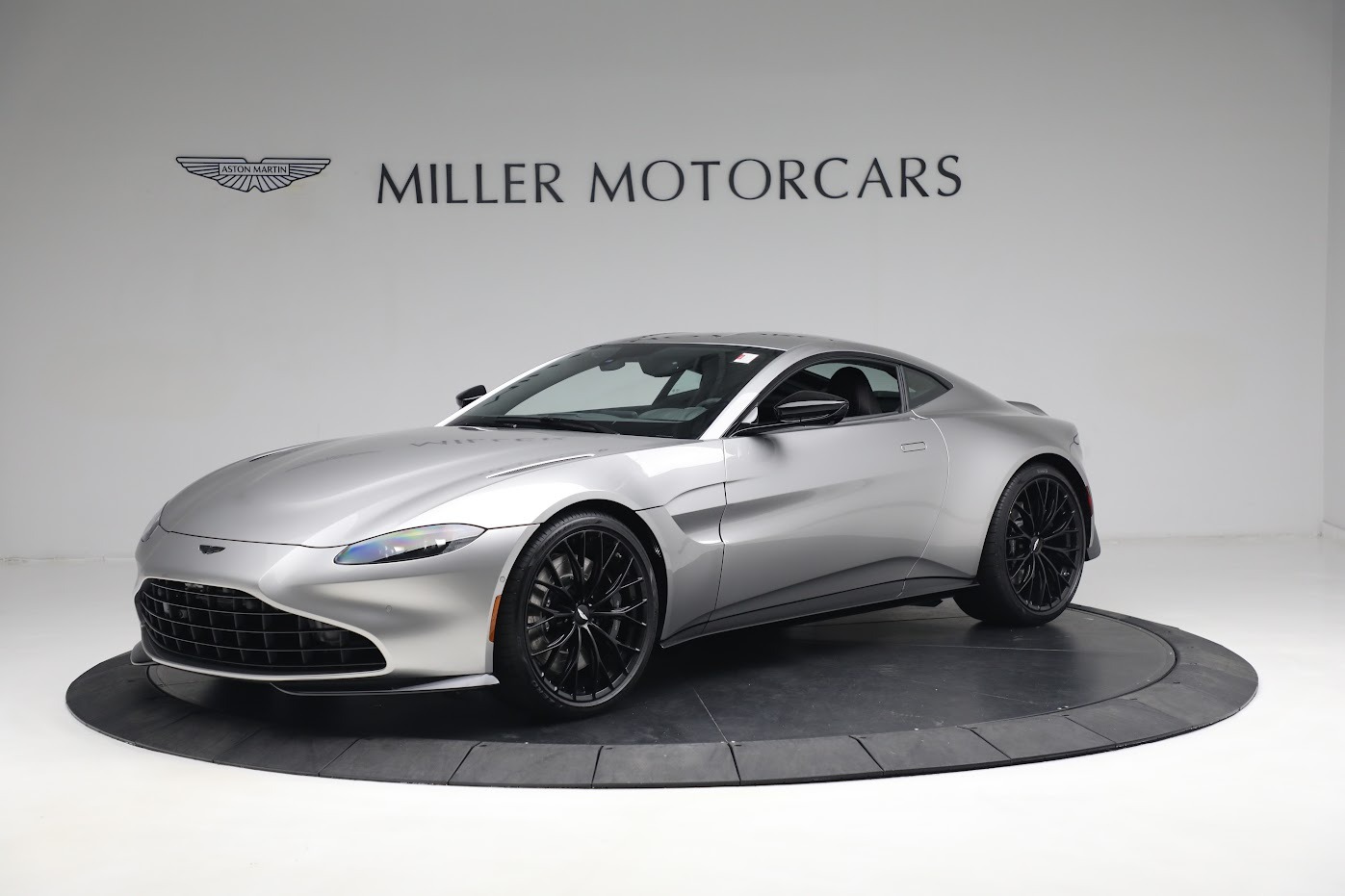 New 2023 Aston Martin Vantage V8 for sale $202,286 at McLaren Greenwich in Greenwich CT 06830 1