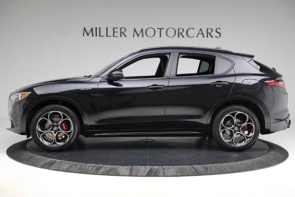 New 2023 Alfa Romeo Stelvio Veloce for sale $48,900 at McLaren Greenwich in Greenwich CT 06830 4