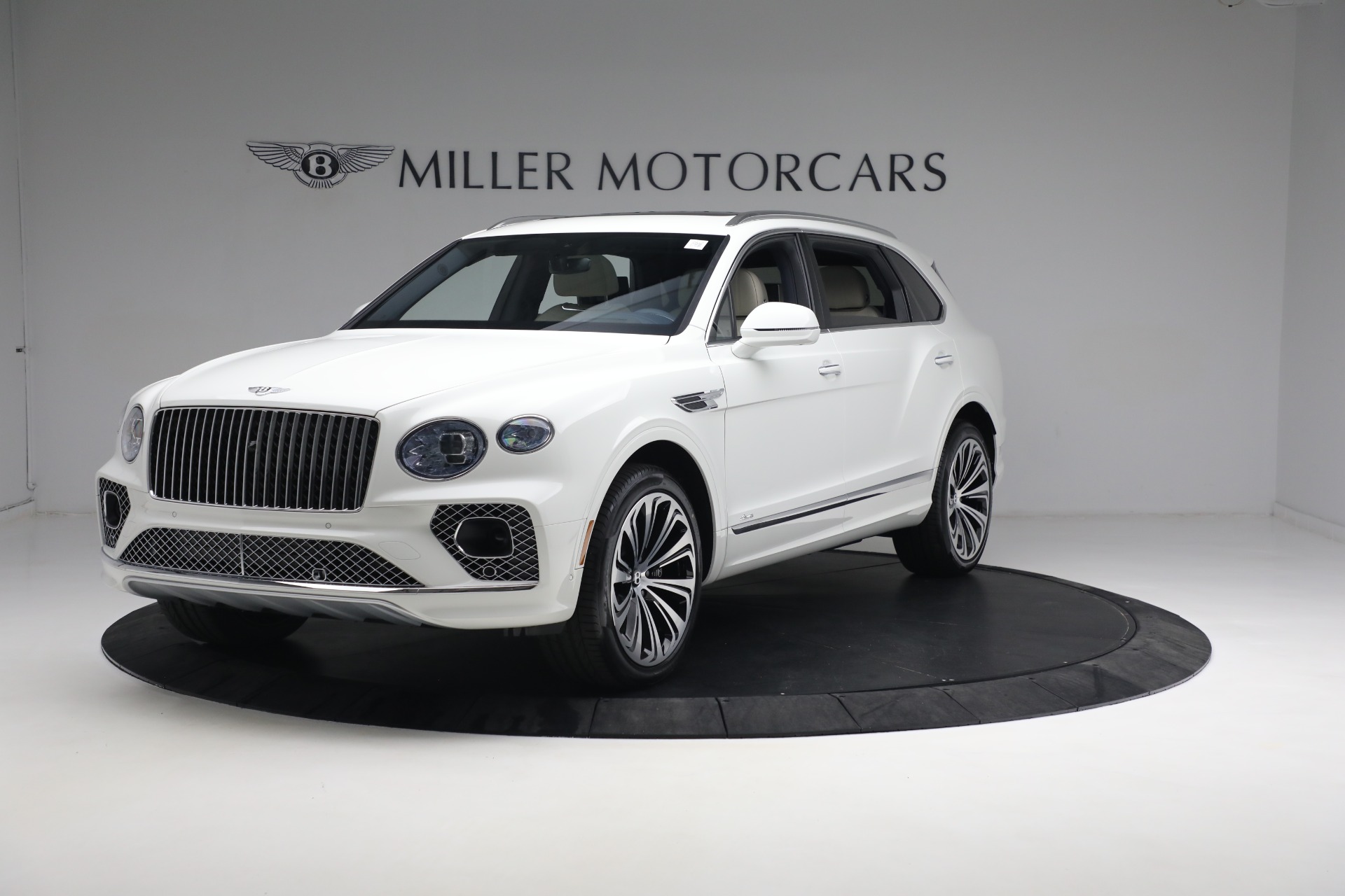 New 2023 Bentley Bentayga EWB Azure V8 for sale $292,110 at McLaren Greenwich in Greenwich CT 06830 1