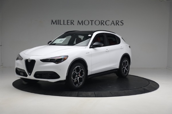 New 2024 Alfa Romeo Stelvio Veloce for sale $56,095 at McLaren Greenwich in Greenwich CT 06830 2