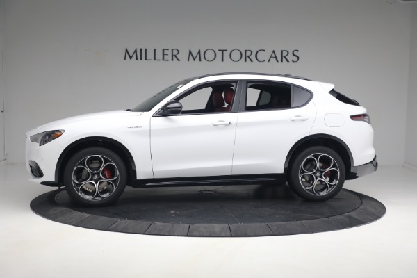 New 2024 Alfa Romeo Stelvio Veloce for sale $56,095 at McLaren Greenwich in Greenwich CT 06830 4