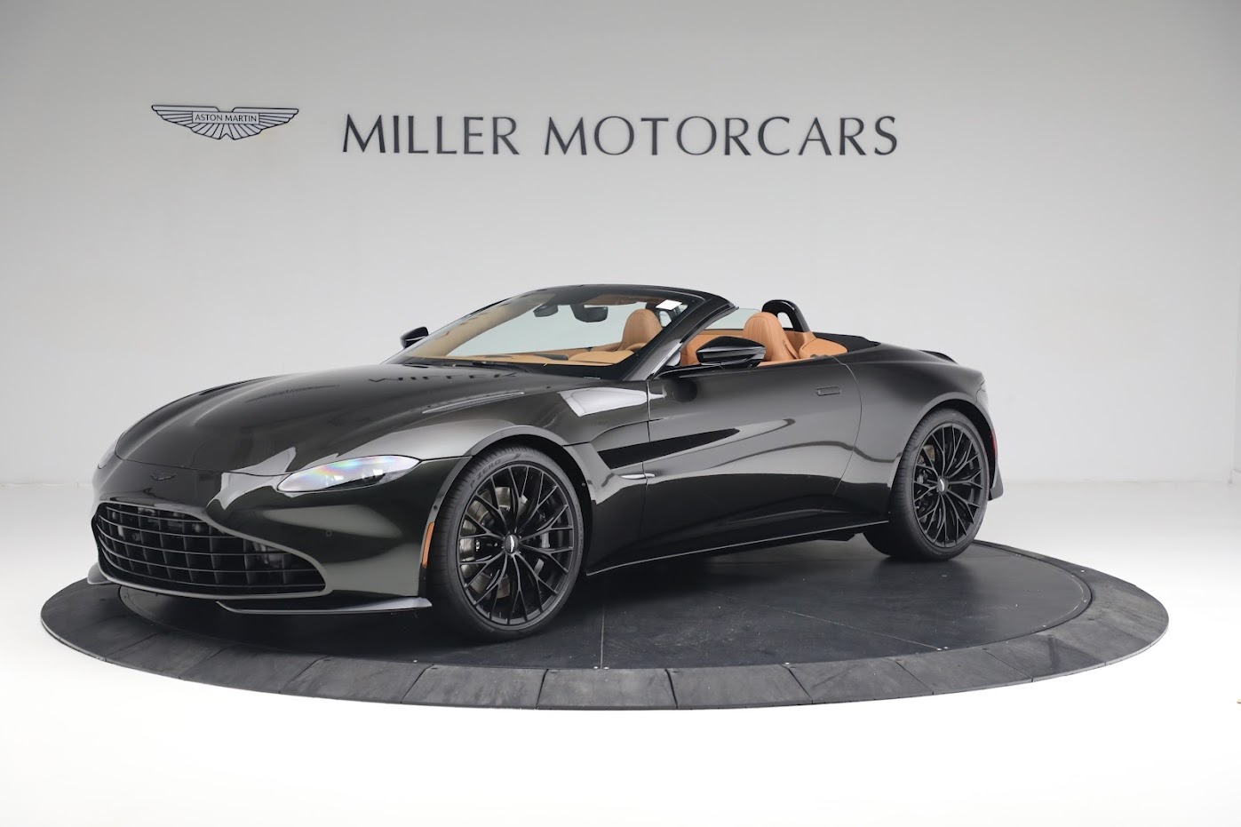 New 2023 Aston Martin Vantage V8 for sale $209,886 at McLaren Greenwich in Greenwich CT 06830 1