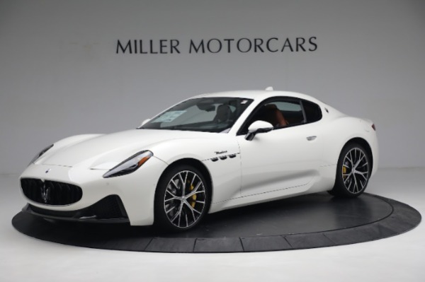 New 2024 Maserati GranTurismo Modena for sale $188,115 at McLaren Greenwich in Greenwich CT 06830 2