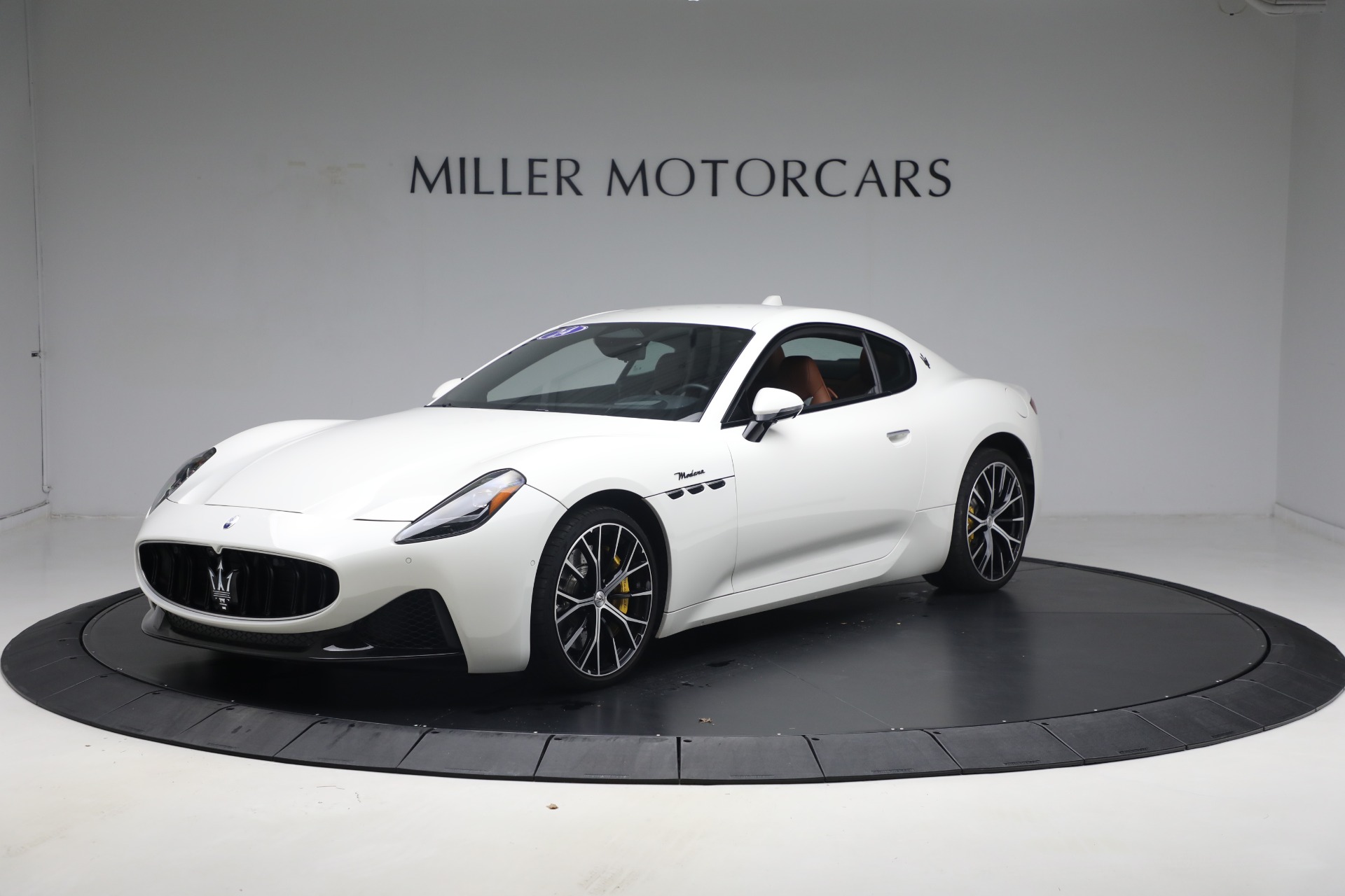 New 2024 Maserati GranTurismo Modena for sale $188,115 at McLaren Greenwich in Greenwich CT 06830 1