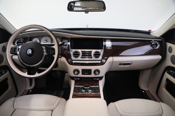 Used 2019 Rolls-Royce Ghost for sale $225,900 at McLaren Greenwich in Greenwich CT 06830 4