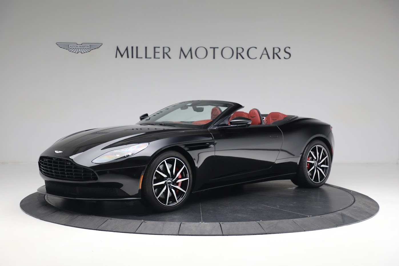 Used 2020 Aston Martin DB11 Volante for sale $139,900 at McLaren Greenwich in Greenwich CT 06830 1