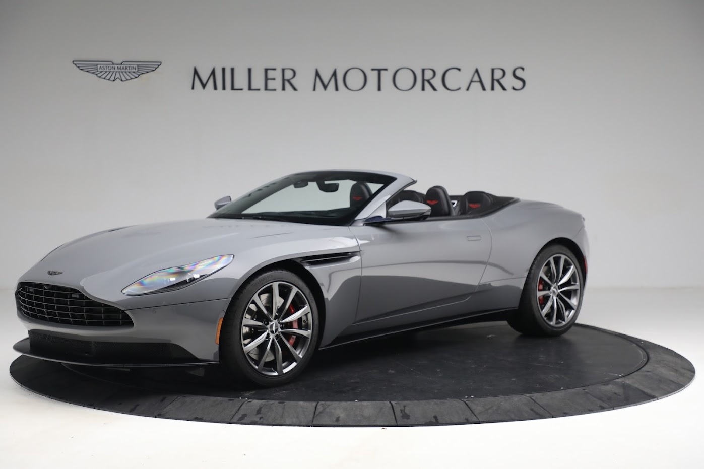 Used 2019 Aston Martin DB11 Volante for sale $129,900 at McLaren Greenwich in Greenwich CT 06830 1