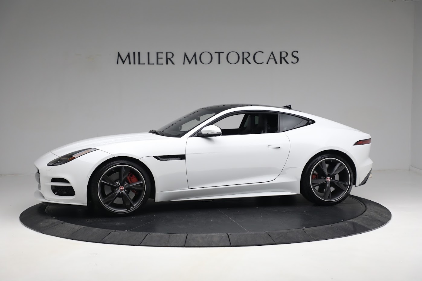 Pre-Owned 2018 Jaguar F-TYPE R For Sale (Special Pricing
