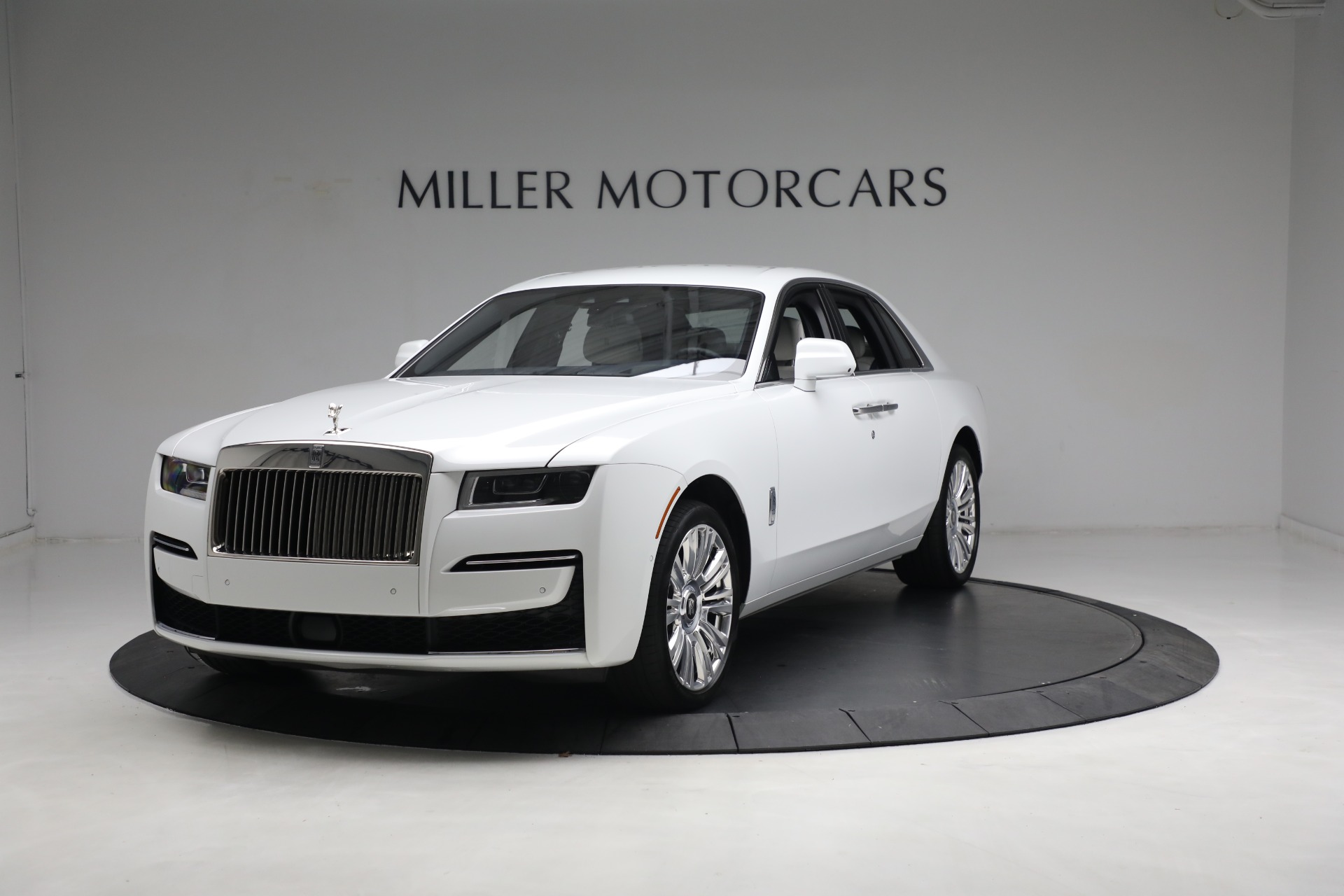 Used 2022 Rolls-Royce Ghost for sale $295,900 at McLaren Greenwich in Greenwich CT 06830 1