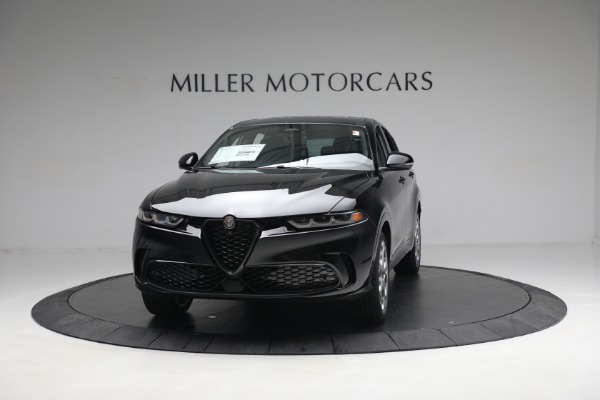 New 2024 Alfa Romeo Tonale Veloce for sale $54,790 at McLaren Greenwich in Greenwich CT 06830 1