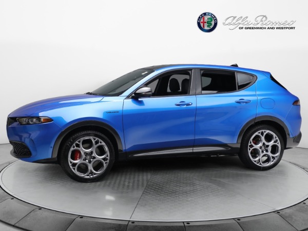 New 2024 Alfa Romeo Tonale Veloce for sale $57,800 at McLaren Greenwich in Greenwich CT 06830 2