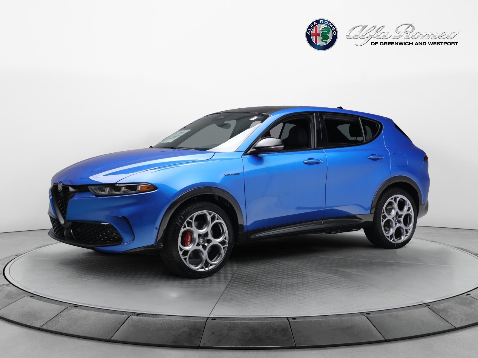 New 2024 Alfa Romeo Tonale Veloce for sale $57,800 at McLaren Greenwich in Greenwich CT 06830 1