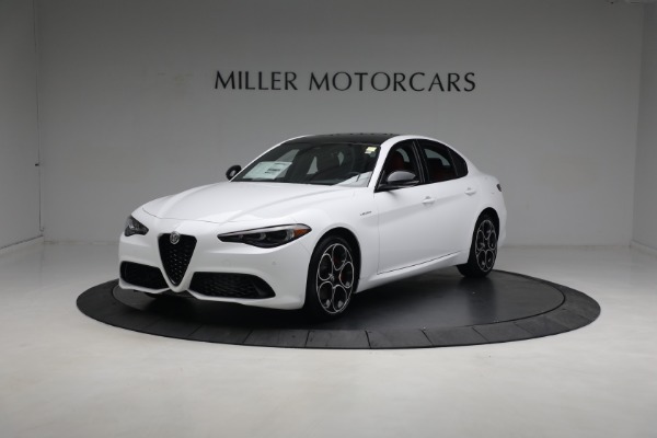 New 2024 Alfa Romeo Giulia Ti for sale $55,285 at McLaren Greenwich in Greenwich CT 06830 2